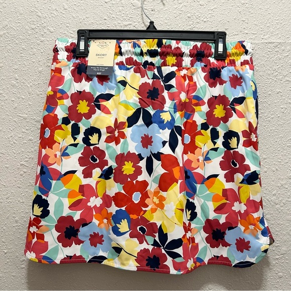 St. John's Bay Pull On Multi Floral Skort NWT M - Picture 2 of 7